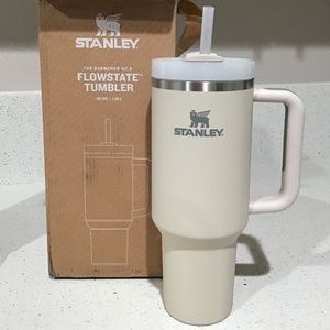 THE QUENCHER H2.0 FLOWSTATE TUMBLER (SOFT MATTE) | 40 OZ. Dune.